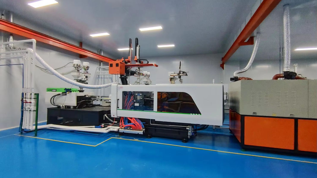 Guangzhou Huihua Packaging Products Co,.LTD manufacturer production line