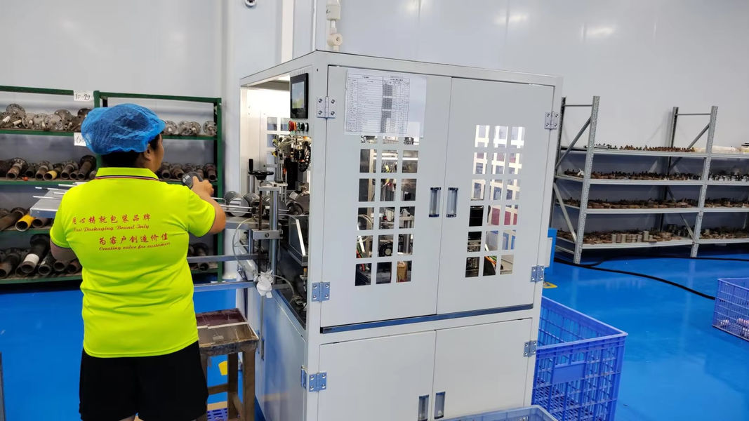 Guangzhou Huihua Packaging Products Co,.LTD manufacturer production line