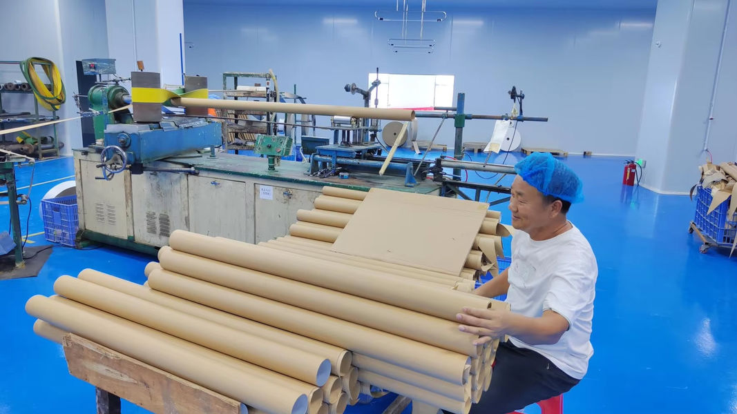 Guangzhou Huihua Packaging Products Co,.LTD manufacturer production line